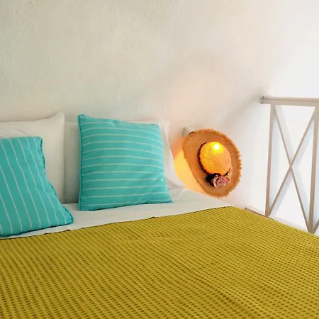 Aqua & Terra Traditional Cave * Oia (Santorini)