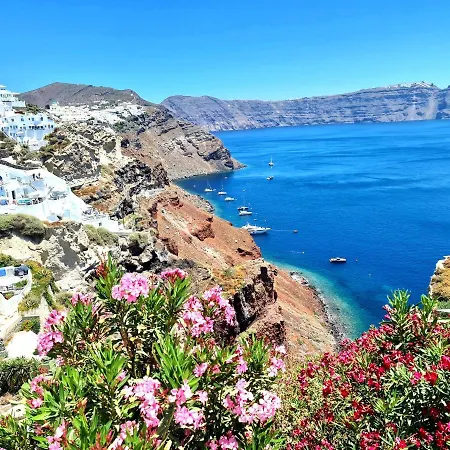 Aqua & Terra Traditional Cave * Oia