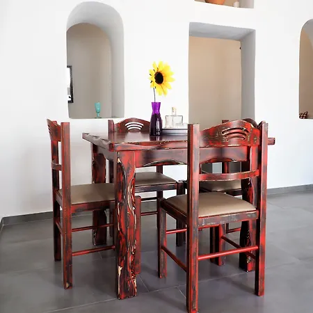 Aqua & Terra Traditional Cave *