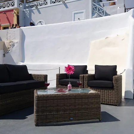 Aqua & Terra Traditional Cave *