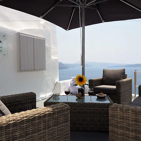 Aqua & Terra Traditional Cave