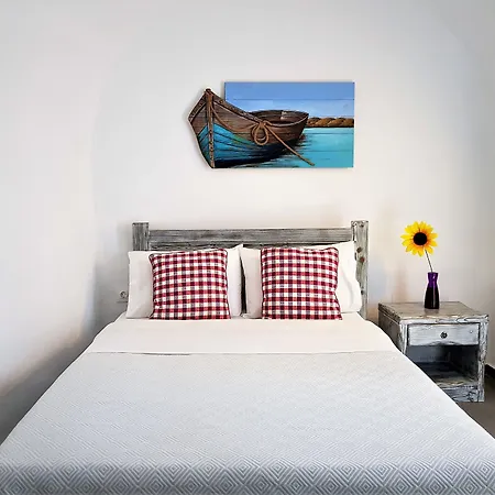 Aqua & Terra Traditional Cave Villa Oia