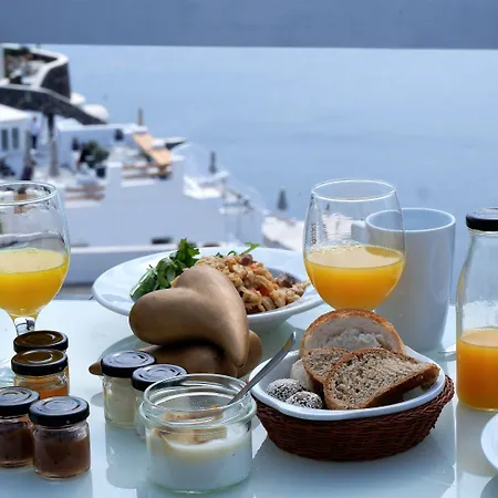 Aqua & Terra Traditional Cave * Oia