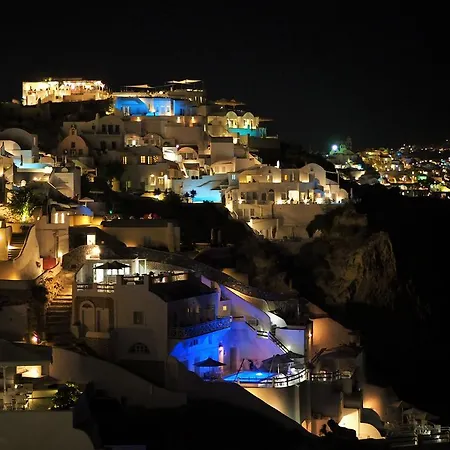 Aqua & Terra Traditional Cave Oia