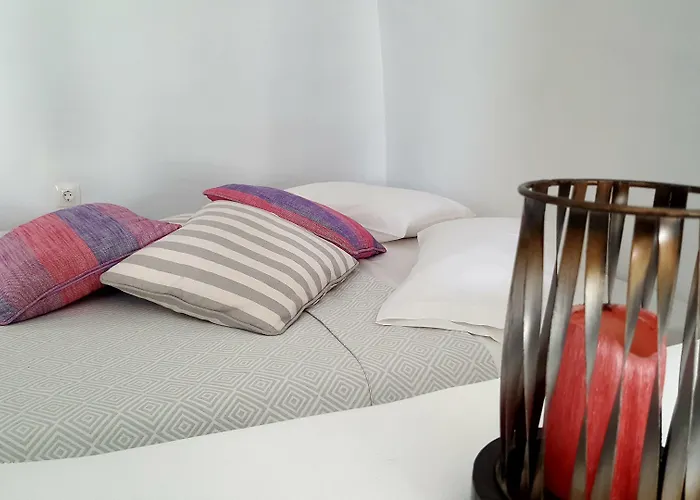 水及陶土传统洞穴公寓 伊亚