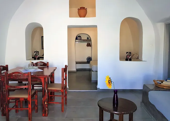 水及陶土传统洞穴公寓 伊亚