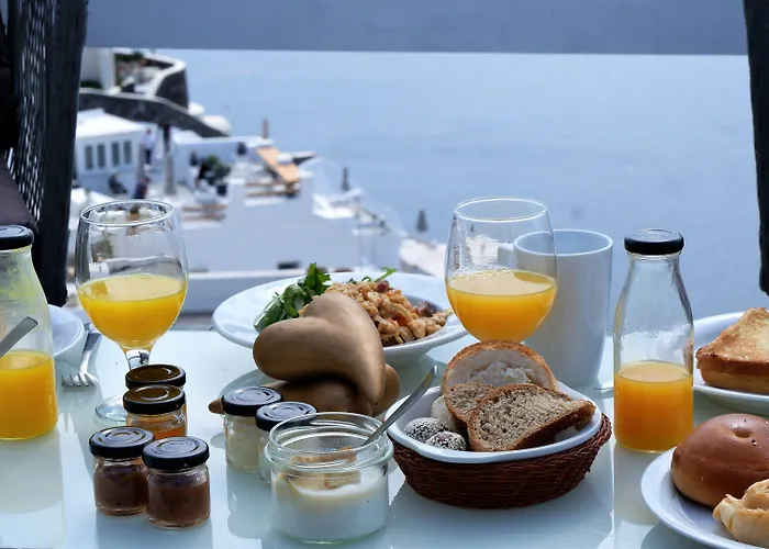 水及陶土传统洞穴公寓 * 伊亚