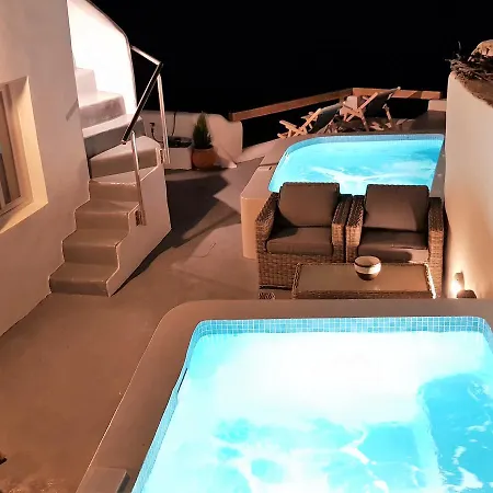 Villa Aqua & Terra Traditional Cave