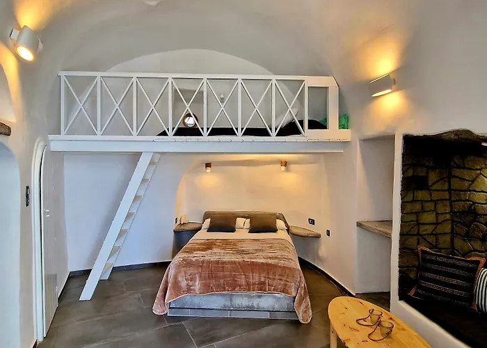 Вилла Aqua & Terra Traditional Cave Ия